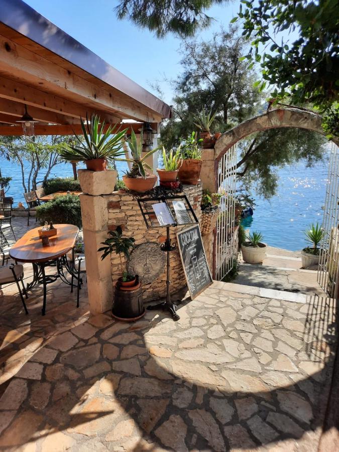 Villa Elena Sevid Exterior photo